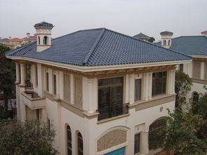 斜坡屋顶琉璃瓦装修效果图_斜坡屋顶外观图片_别墅屋顶斜坡施工步骤