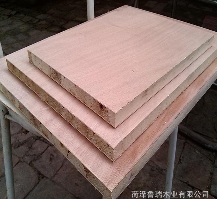多层实木板,颗粒板_装修木工用的是多层板吗_做衣柜柜体是多层实木板